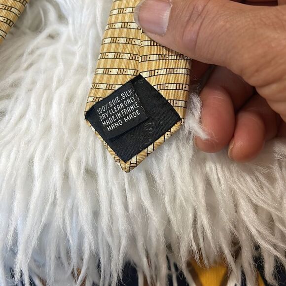 Pierre Cardin Paris 100% Silk Tie - Picture 4 of 7